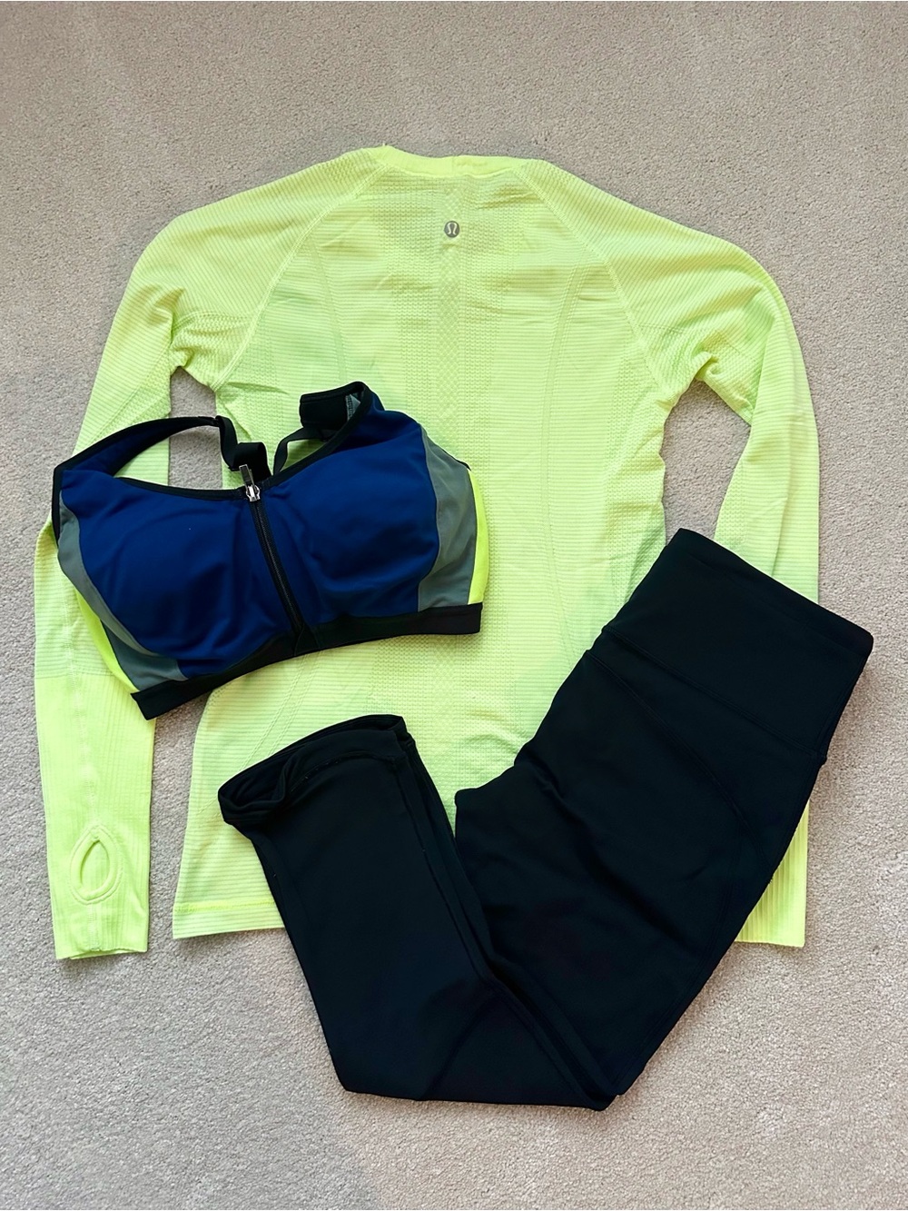 EUC - Lululemon - Swiftly Tech long sleeve shirt - fun neon pale yellow-green - Picture 7 of 7